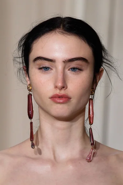 Look 25